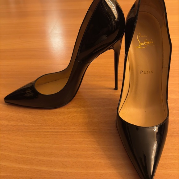 Perfect Valentines Day heels ! Christian Louboutin So Kates authentic RedBottoms - Picture 3 of 8